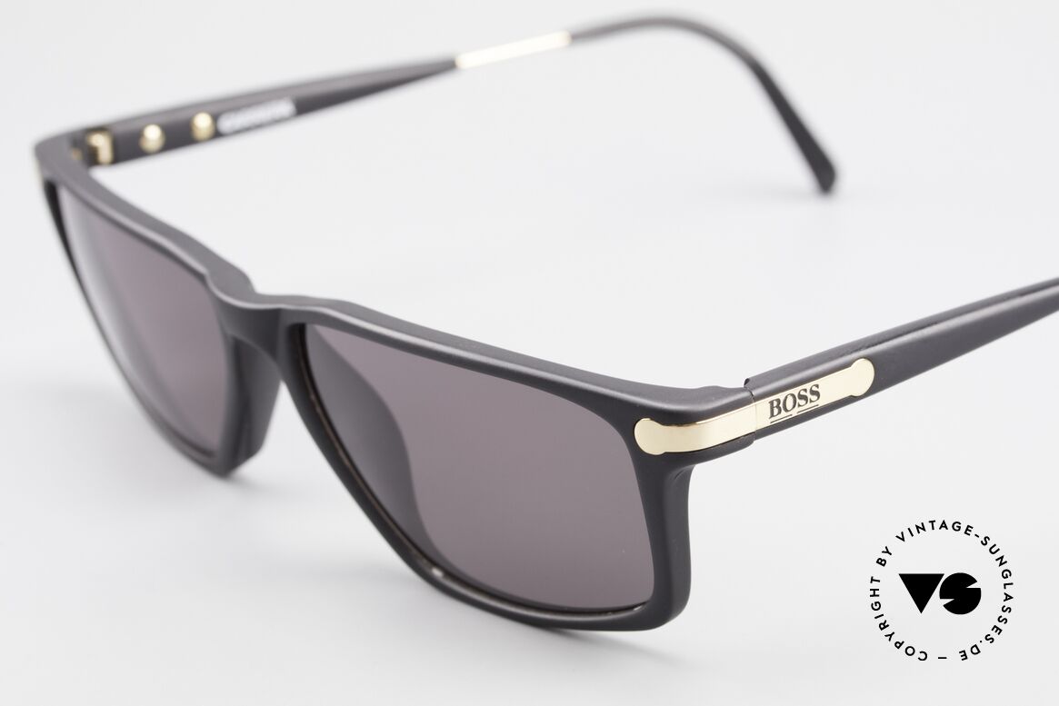 BOSS 5174 Square-Cut Vintage Sunglasses, classic, timeless frame color in matt black and gold, Made for Men