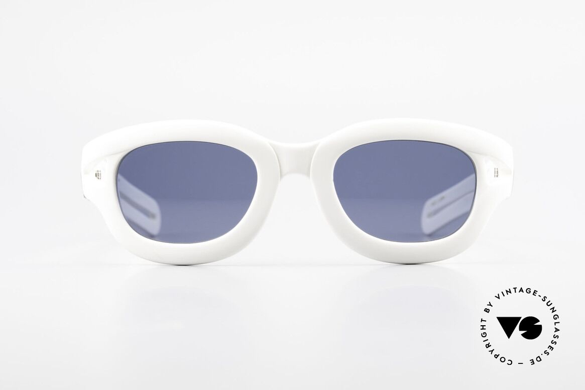 Yohji Yamamoto 52-6001 90's YY Designer Sunglasses, vintage 'quality sunglasses' by designer Y. Yamamoto, Made for Men and Women