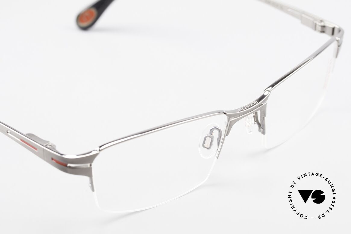Bugatti 456 Nylor Titan Frame Ruthenium, unworn (like all our rare vintage Bugatti eyeglasses), Made for Men