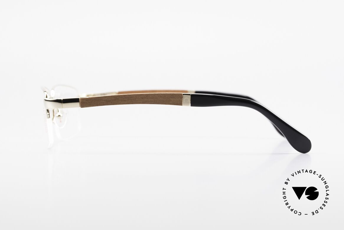 Bugatti 547 Precious Padouk Wood Gold M, flexible spring hinges for a 1st class wearing comfort, Made for Men