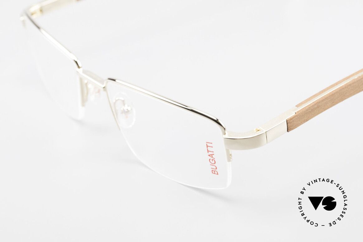 Bugatti 547 Precious Padouk Wood Gold L, the model is definitely at the top of the eyewear sector, Made for Men