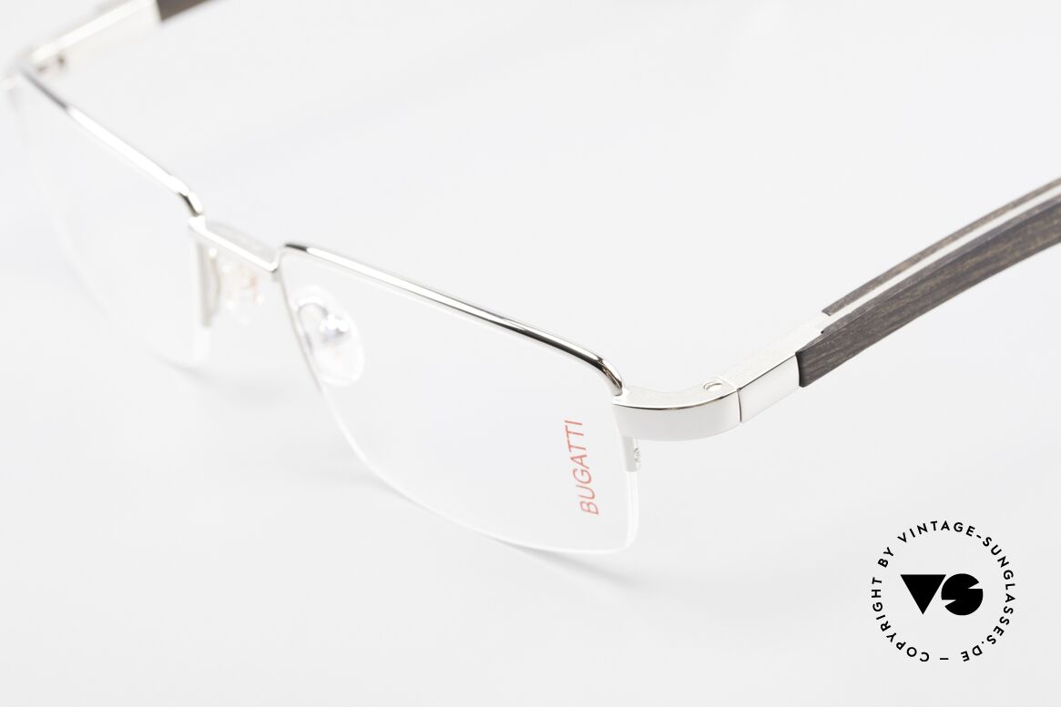 Bugatti 547 Precious Ebony Palladium M, the model is definitely at the top of the eyewear sector, Made for Men