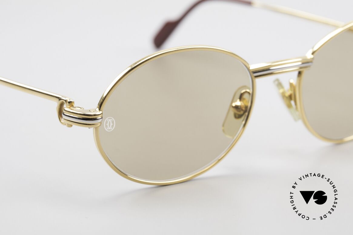 Cartier Saint Honore Small Oval Luxury Sunglasses, 2. hand, but in a mint condition (scratch-free lenses), Made for Men and Women