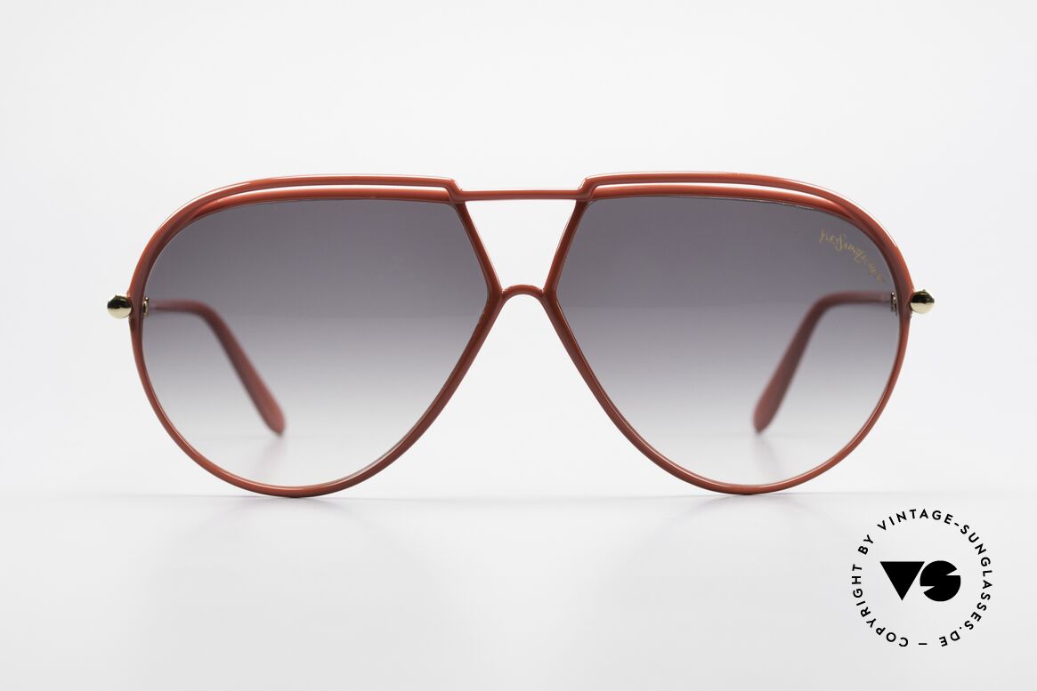Yves Saint Laurent 8129 Y21 Rare 70's Aviator Sunglasses, plain elegance by Yves Saint Laurent from the 1970s, Made for Men and Women