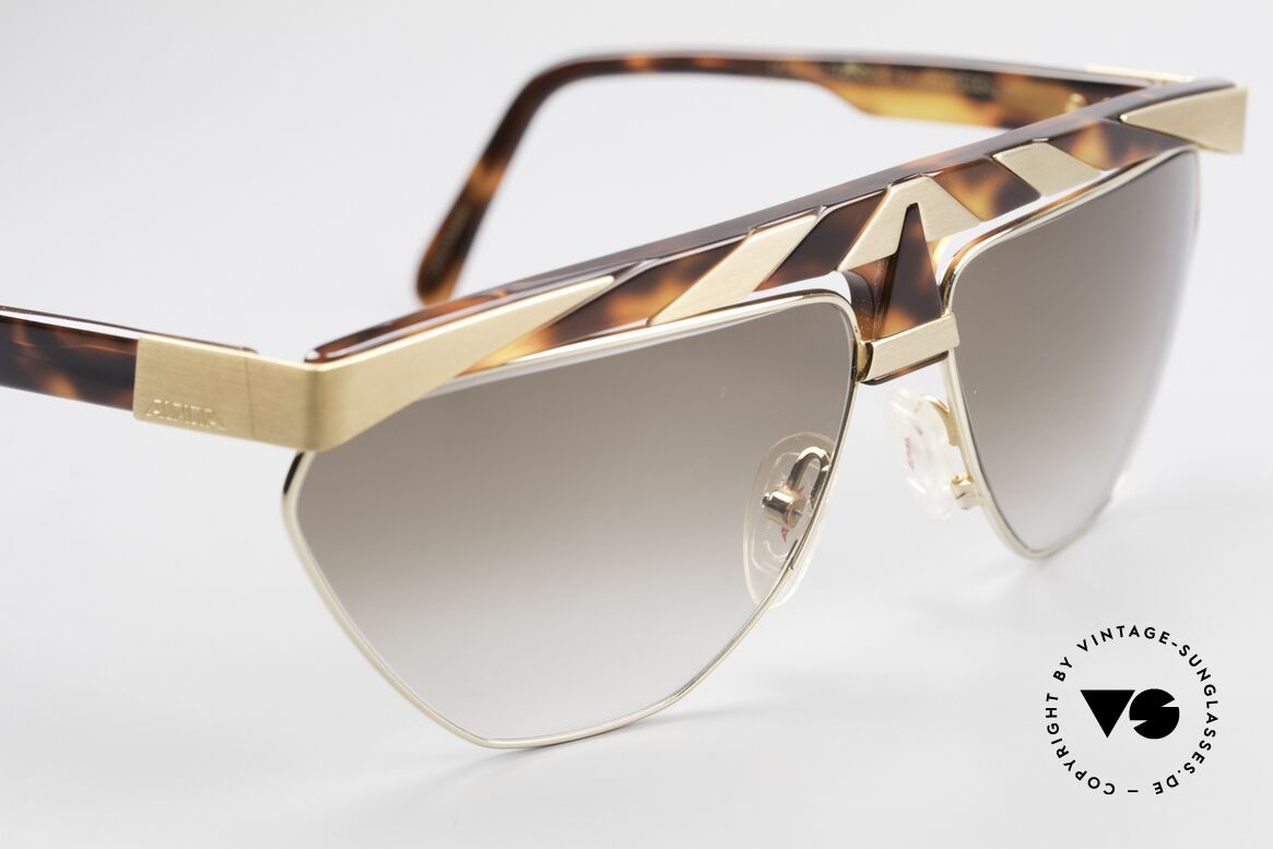 Alpina G84 80's Sunglasses Gold Plated, unworn (like all our rare vintage ALPINA sunglasses), Made for Men and Women