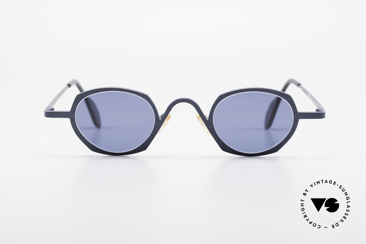 Theo Belgium Flower Round 90s Designer Sunglasses, founded in 1989 as 'opposite pole' to the 'mainstream', Made for Men and Women