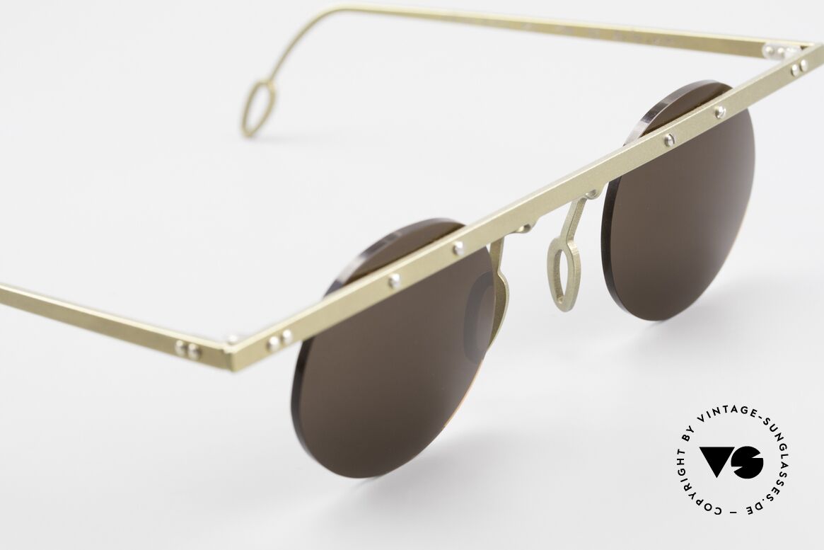 Theo Belgium Tita VII 10 Crazy Titanium Sunglasses 90s, an old, unworn THEO original and NO RETRO EYEWEAR, Made for Men and Women