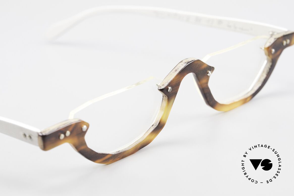 Theo Belgium Eye-Witness AE17 Crazy Reading Glasses Titanium, these specs were apparently unfinished & asymmetrical, Made for Men and Women