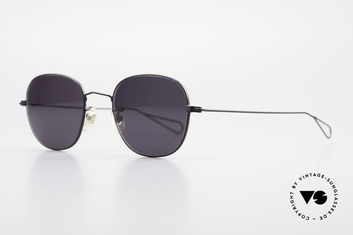 Cutler And Gross 0307 Old Vintage Designer Frame, stylish & distinctive in absence of an ostentatious logo, Made for Men and Women