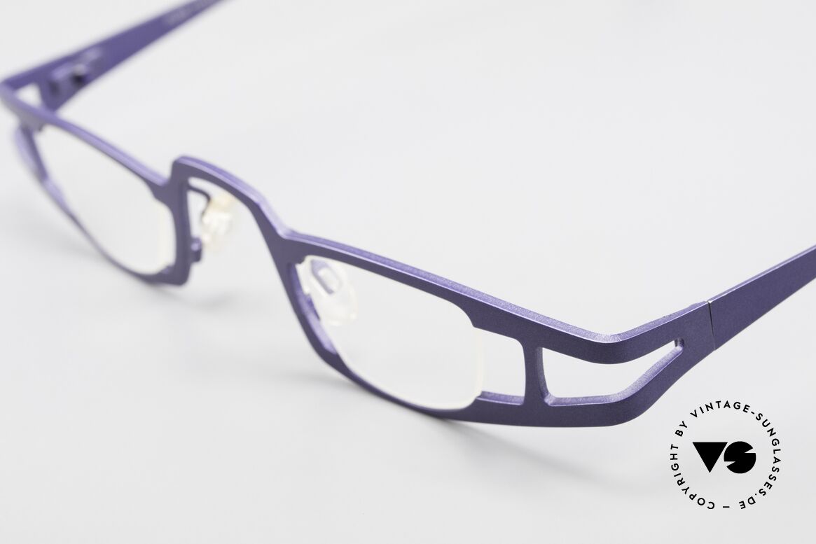 Theo Belgium Eye-Witness KO Pure Titanium Reading Specs, the fancy 'Eye-Witness' series was launched in May '95, Made for Women
