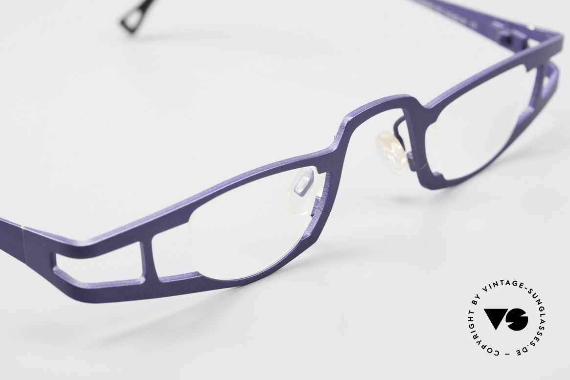 Theo Belgium Eye-Witness KO Pure Titanium Reading Specs, these specs were apparently unfinished & asymmetrical, Made for Women