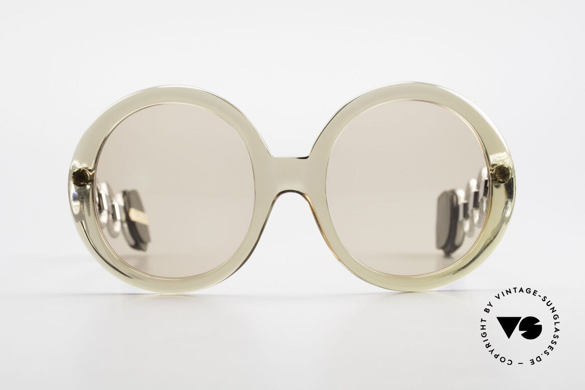 Serge Kirchhofer 461 60's Fashion History U Proksch, Serge Kirchhofer aka Udo Proksch created this model, Made for Women