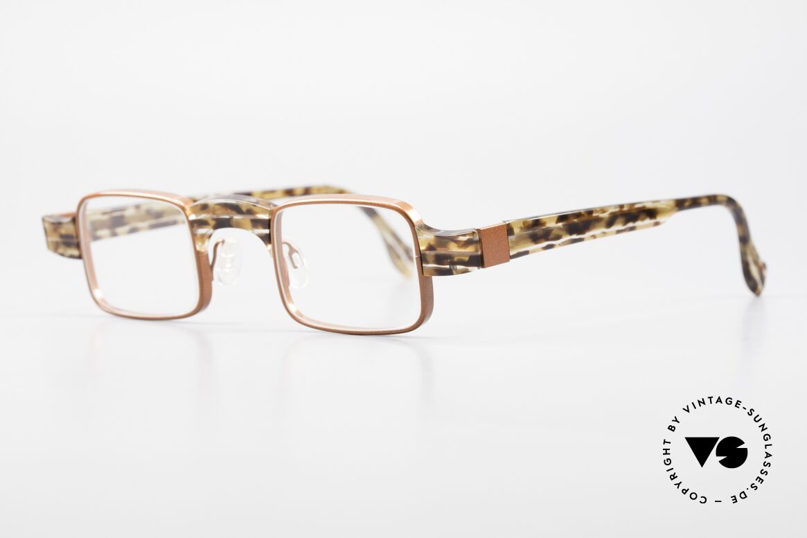 Theo Belgium Aphrodite Vintage Ladies Designer Specs, founded in 1989 as 'opposite pole' to the 'mainstream', Made for Women