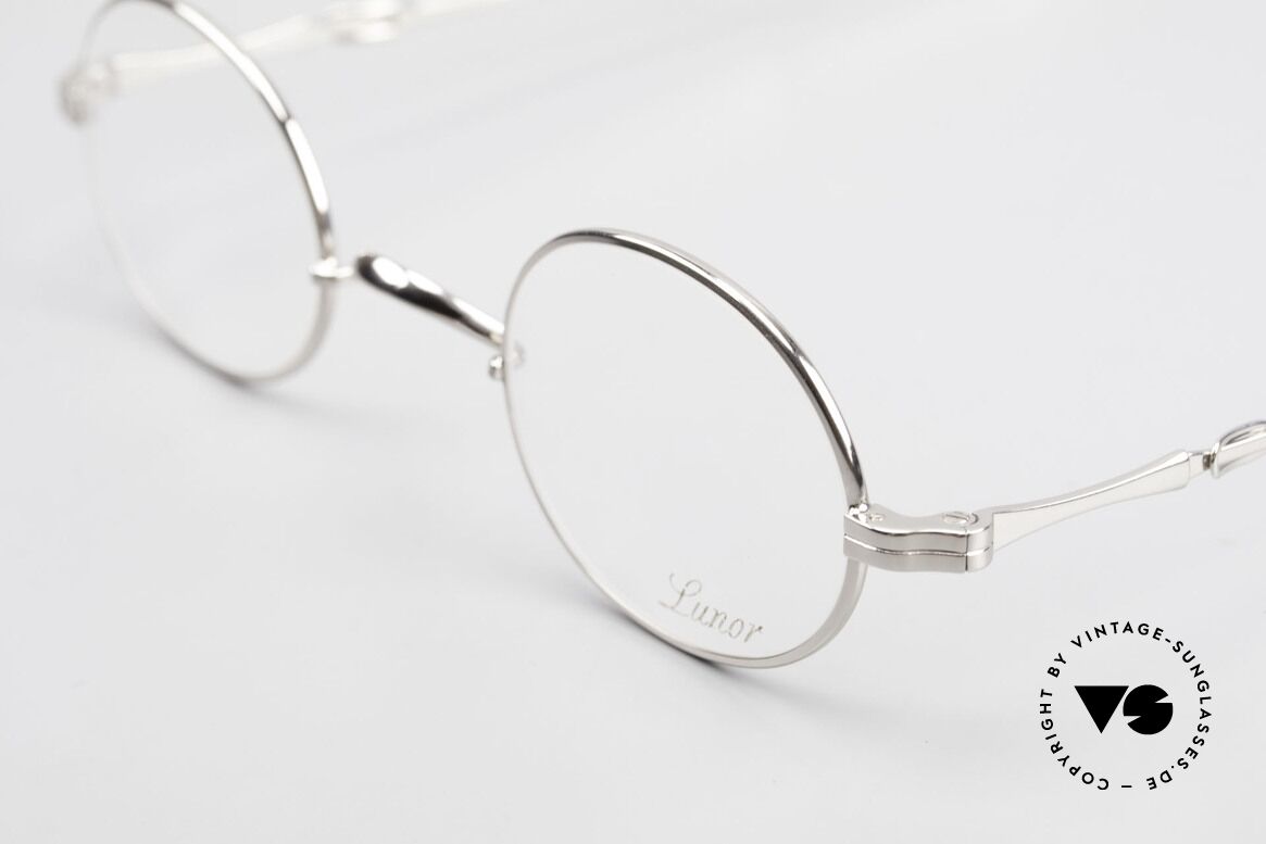 Lunor I 10 Telescopic Oval Eyeglasses Slide Temples, as well as for the brilliant telescopic / extendable arms, Made for Men and Women