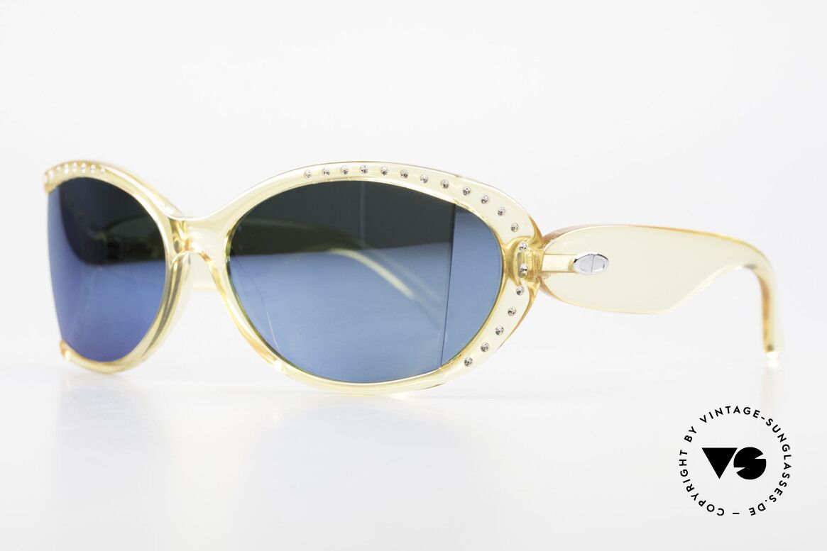 Christian Dior 2439 80's Crystal Sunglasses Gem, the incredible OPTYL material does not seem to age, Made for Women