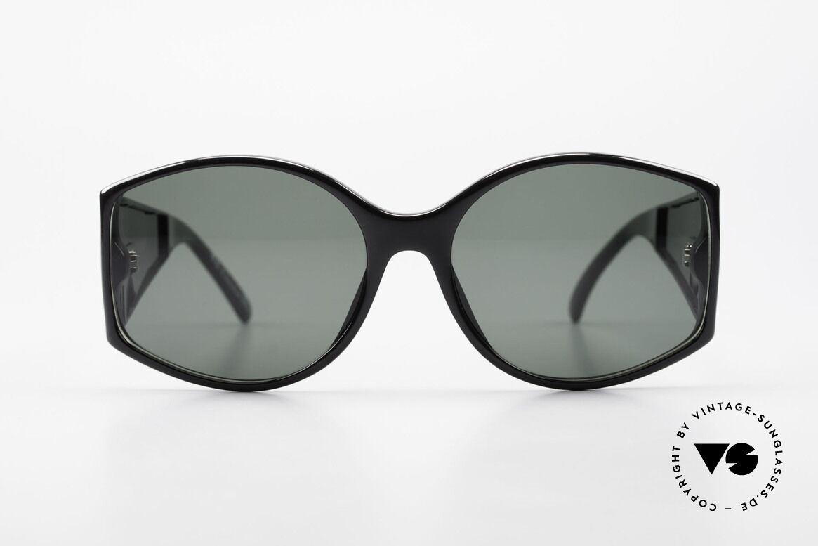 Christian Dior 2435 80's Designer Sunglasses Ladies, magnificent DIOR vintage sunglasses from 1988, Made for Women