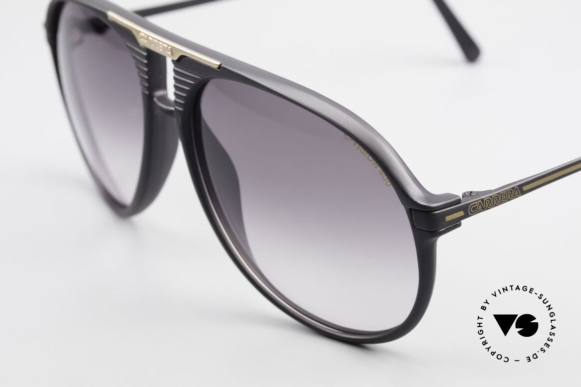 Carrera 5595 80's Shades Extra Sun Lenses, 2 sets of lenses: 1x gray-gradient & 1x mirrored, Made for Men
