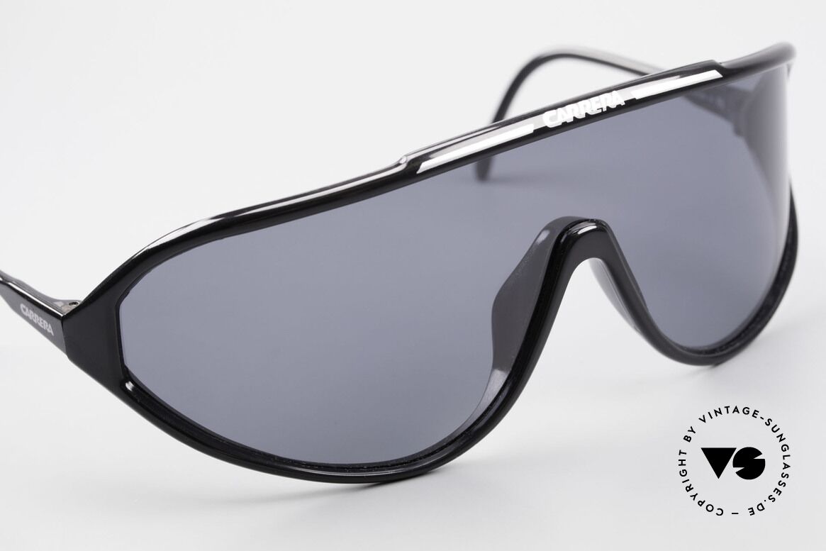 Carrera 5430 90's Sports Shades Polarized, new old stock (like all our rare VINTAGE sports shades), Made for Men