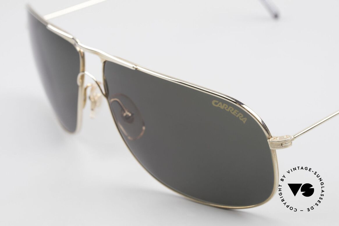 Carrera 5422 Shades With 3 Sets of Lenses, 1x brown-gradient, 1x gray-gradient and 1x green-solid, Made for Men