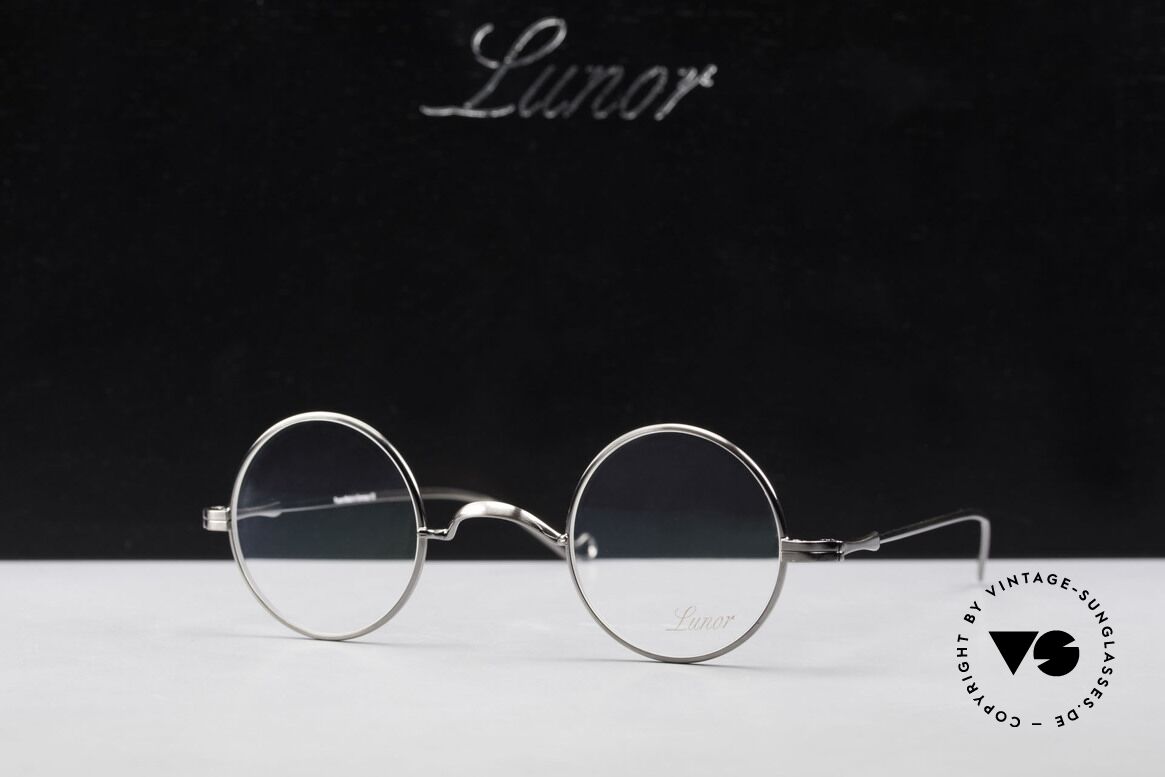 Lunor II 12 Small Round Luxury Glasses, Size: extra small, Made for Men and Women