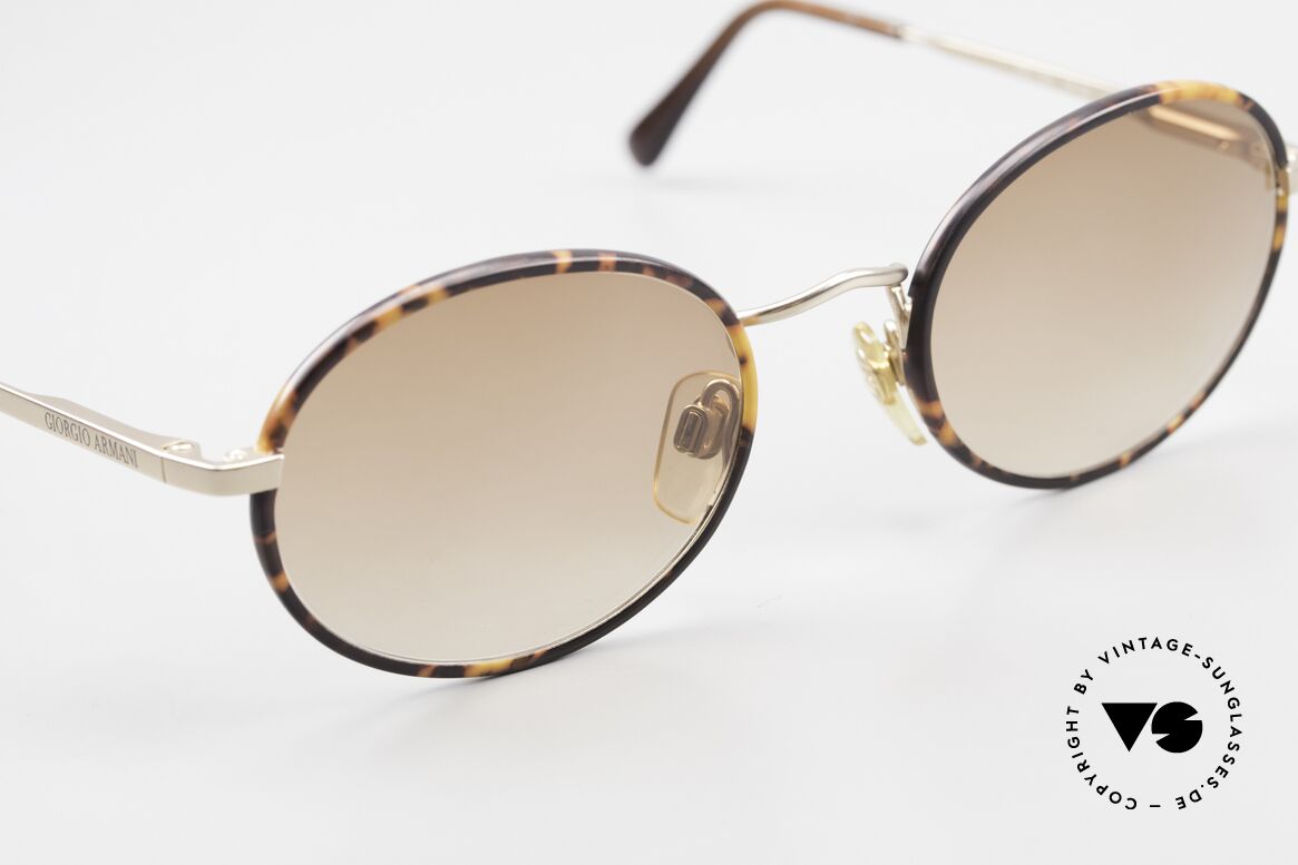 Giorgio Armani 235 Oval Vintage 80's Sunglasses, the metal frame (in size 50-20) fits lenses of any kind, Made for Men and Women