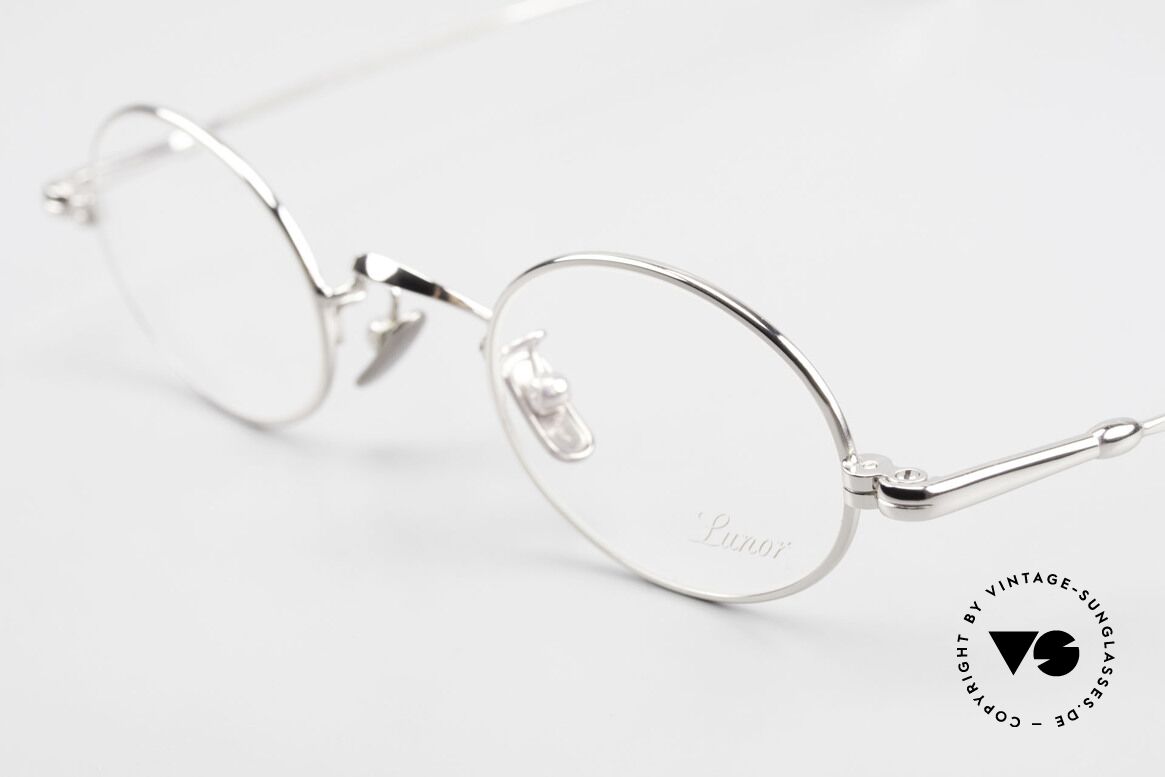 Lunor V 100 Oval Vintage Glasses Platinum, from the 2011's collection, but in a well-known quality, Made for Men and Women