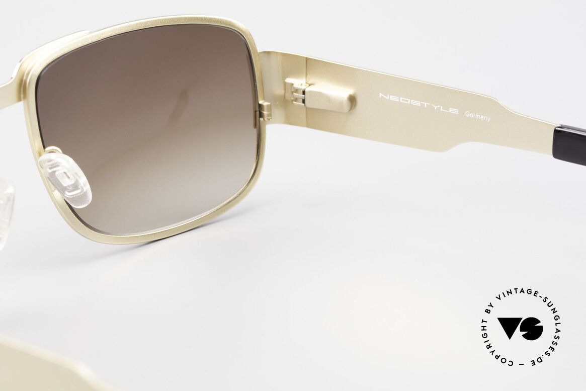 Neostyle Nautic 2 Miley Cyrus Video Sunglasses, Size: extra large, Made for Men