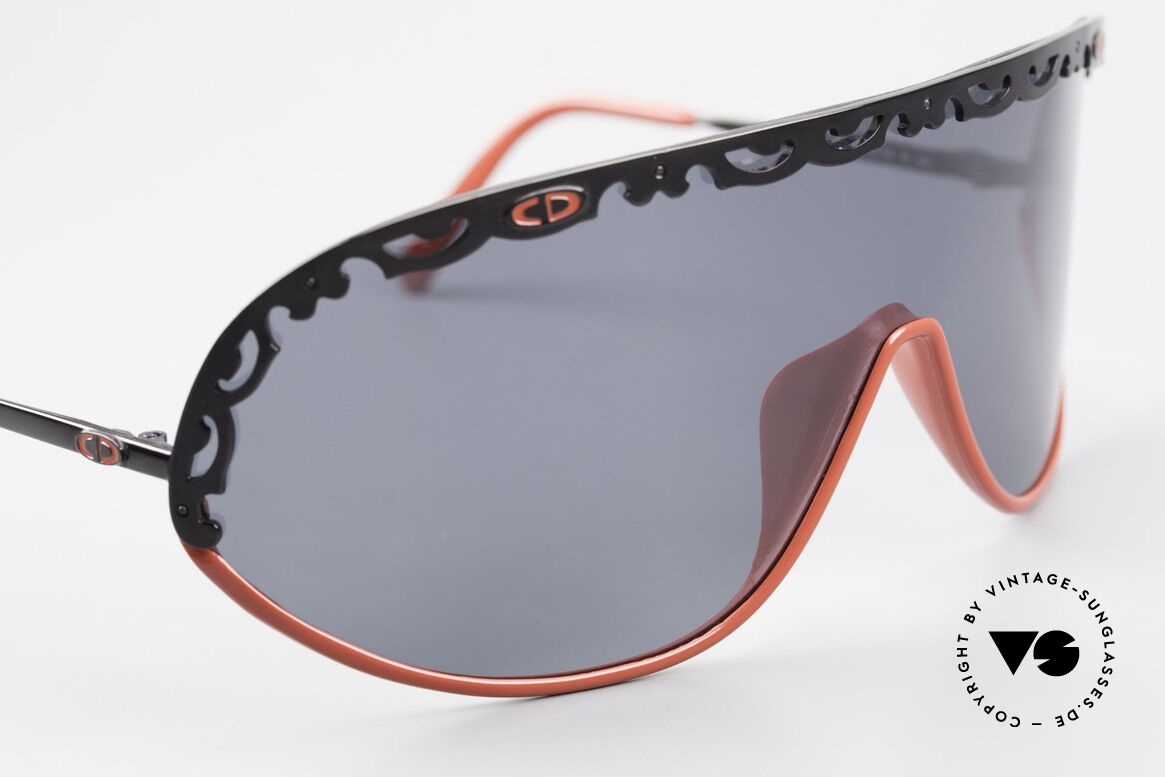 Christian Dior 2501 Polarized Sunglasses 80's 90's, new old stock (like all our 80's / 90's C. Dior originals), Made for Women