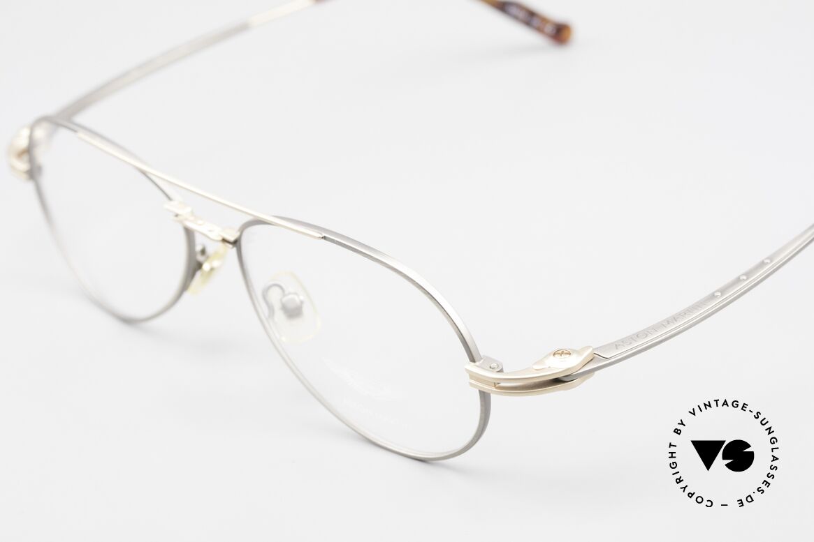 Aston Martin AM49 Titanium Glasses Aviator Style, sporty & elegant classic: James Bond 'gentlemen style', Made for Men