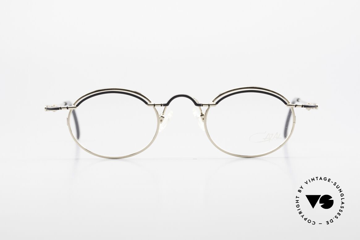 Cazal 775 Rare Oval 1990's Eyeglasses, oval vintage eyeglass-frame by Cazal from 1997/98, Made for Men and Women