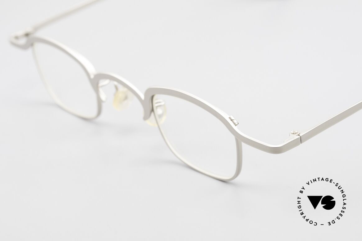 Theo Belgium Armes 90's Theo Vintage Eyeglasses, unworn vintage eyeglass-frame (with representativeness), Made for Men and Women