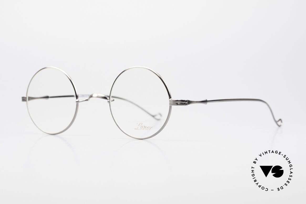 Lunor II 23 Round Frame Antique Silver, circular frame design in M size 42mm with a W bridge, Made for Men and Women