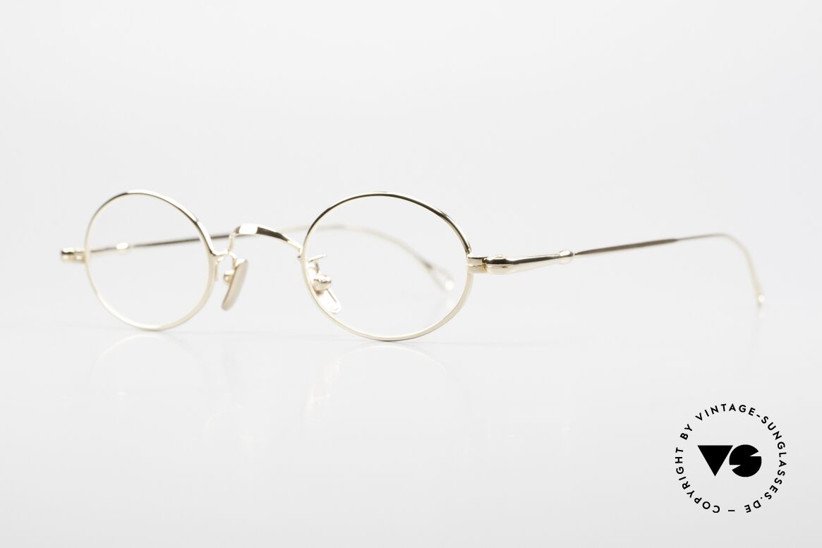 Lunor V 101 Small Oval Frame Gold Plated, an old 1990's/2000's original in a well-known quality, Made for Men and Women