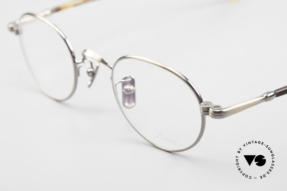 Lunor VA 107 Panto Style Antique Gold AG, model VA 107 = acetate-metal temples & titanium pads, Made for Men and Women