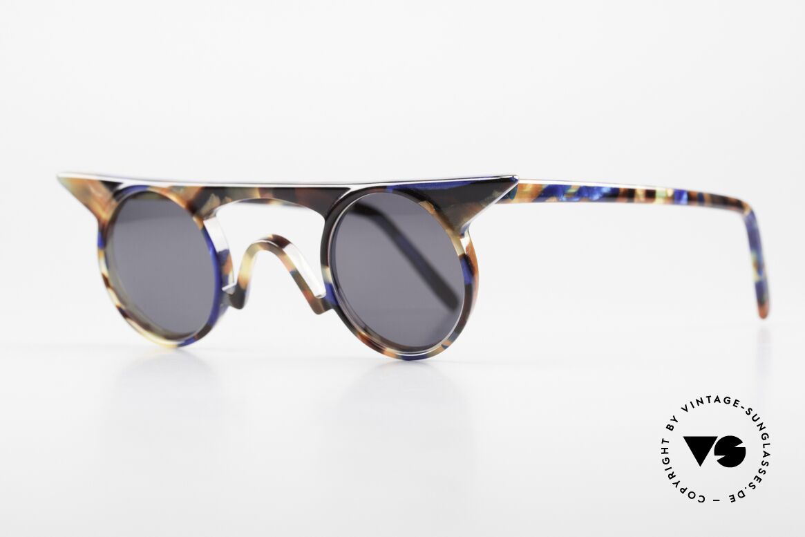Design Maske Berlin Jason Artful Vintage Sunglasses 90s, functional and EYE-CATCHING, at the same time, Made for Women