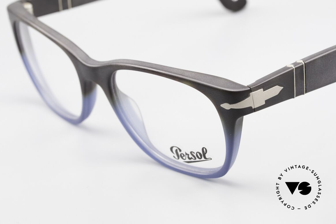 Persol 3039 Designer Specs Ladies & Gents, well, this re-issue is nicely made & in unworn condition, Made for Men and Women