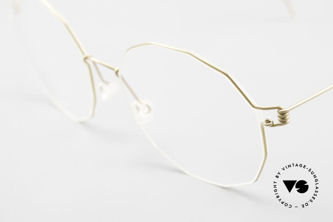 Lindberg Mila Air Titan Rim Ladies Glasses Angularly Round, extremely strong, resilient and flexible (and 3g only!), Made for Women