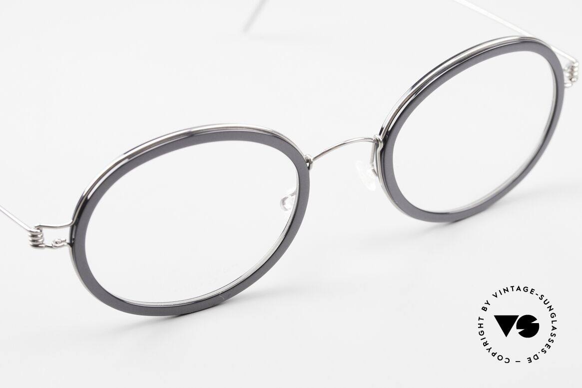 Lindberg Arthur Air Titan Rim Oval Titan Glasses Acetate, unworn, NOS, with original magnetic case by Lindberg, Made for Men and Women