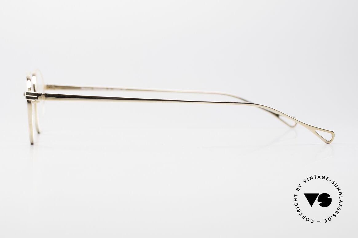 Lunor T2-E-MT GP Round Titan Frame Gold Plated, from the latest collection, but in a well-known quality, Made for Men and Women