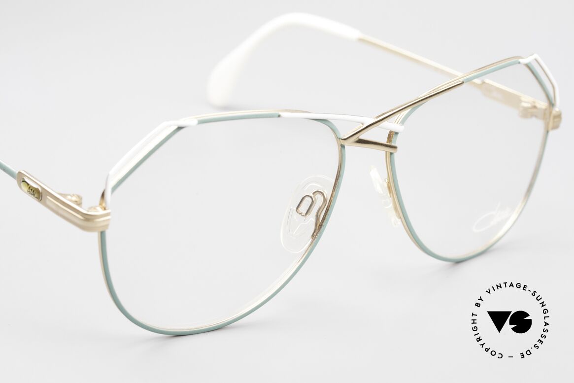 Cazal 229 West Germany Vintage Brille, never worn (like all our vintage frames by Cazal), Made for Women