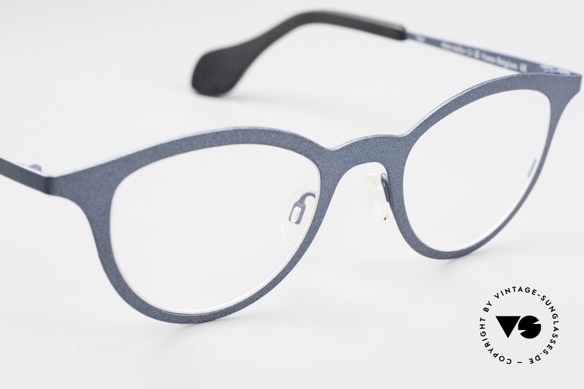 Theo Belgium Mille 21 Women's Eyeglasses Roundish, the full rimmed frame can be glazed optionally, Made for Women