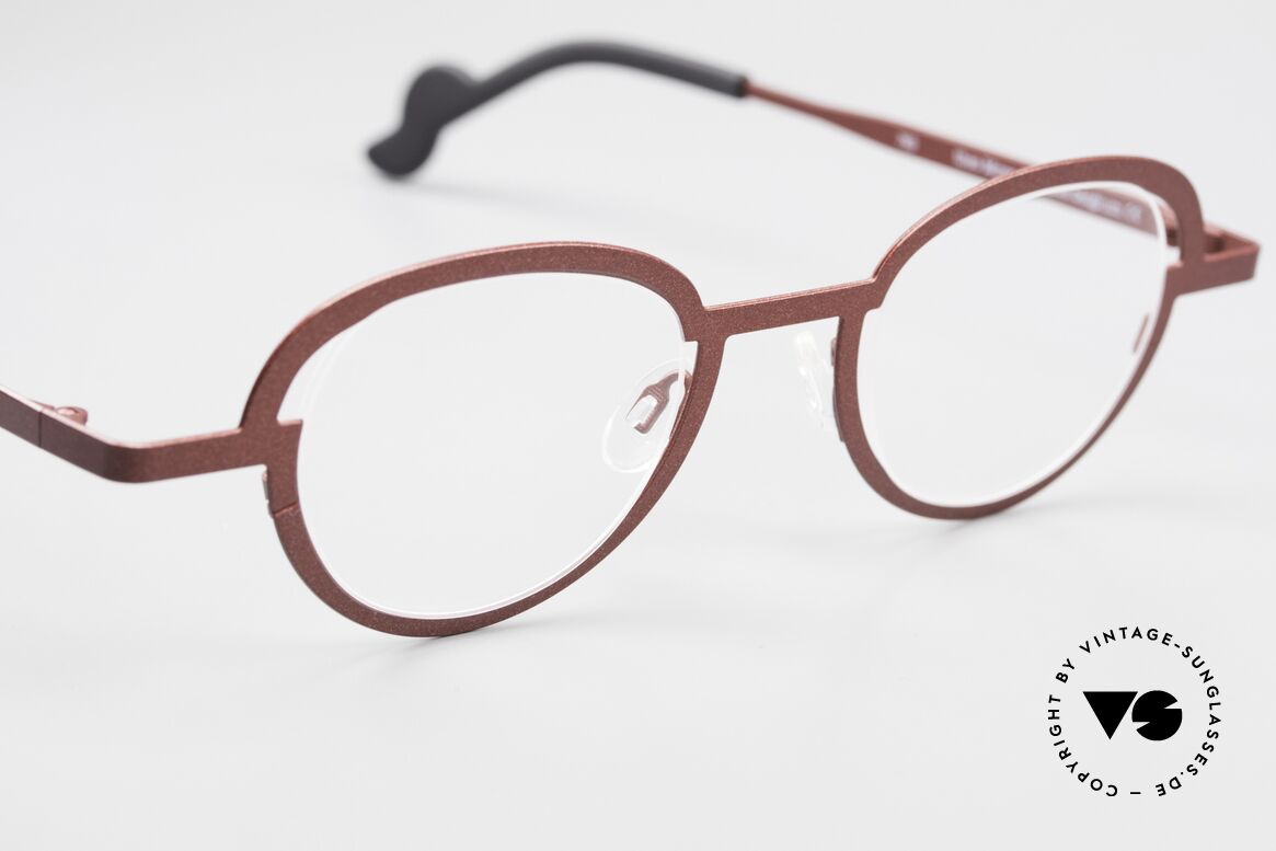 Theo Belgium Move Designer Frame Roundish Metal, unworn (like all our rare vintage eyewear by THEO), Made for Men and Women