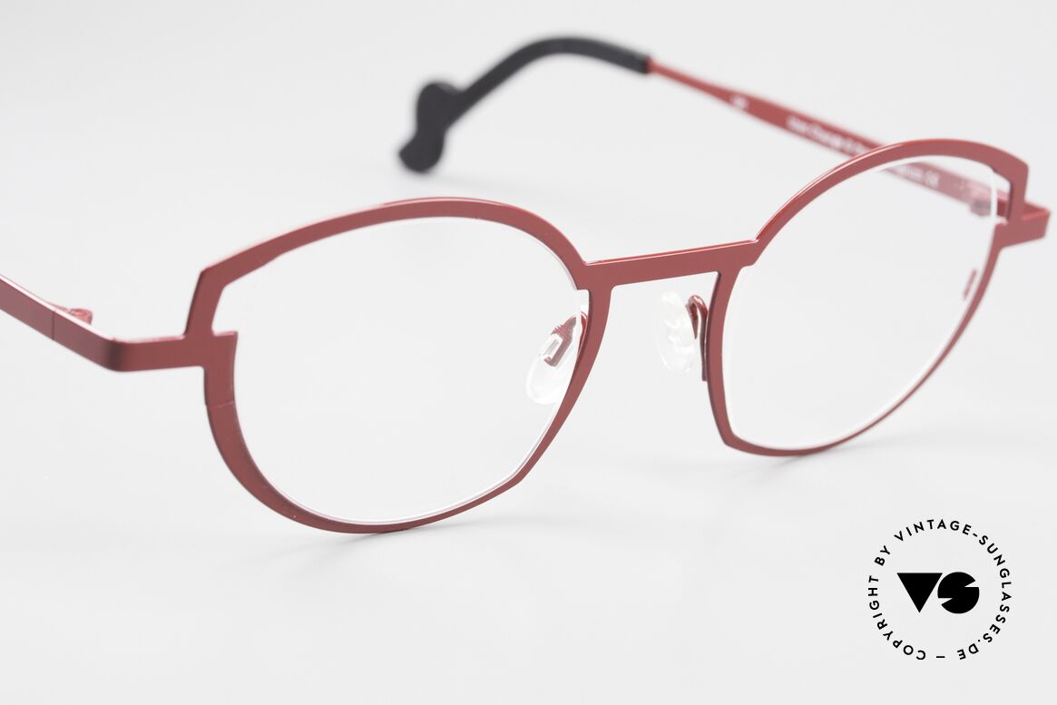 Theo Belgium Change Women's Glasses Large Size Red, unworn (like all our rare vintage eyewear by THEO), Made for Women
