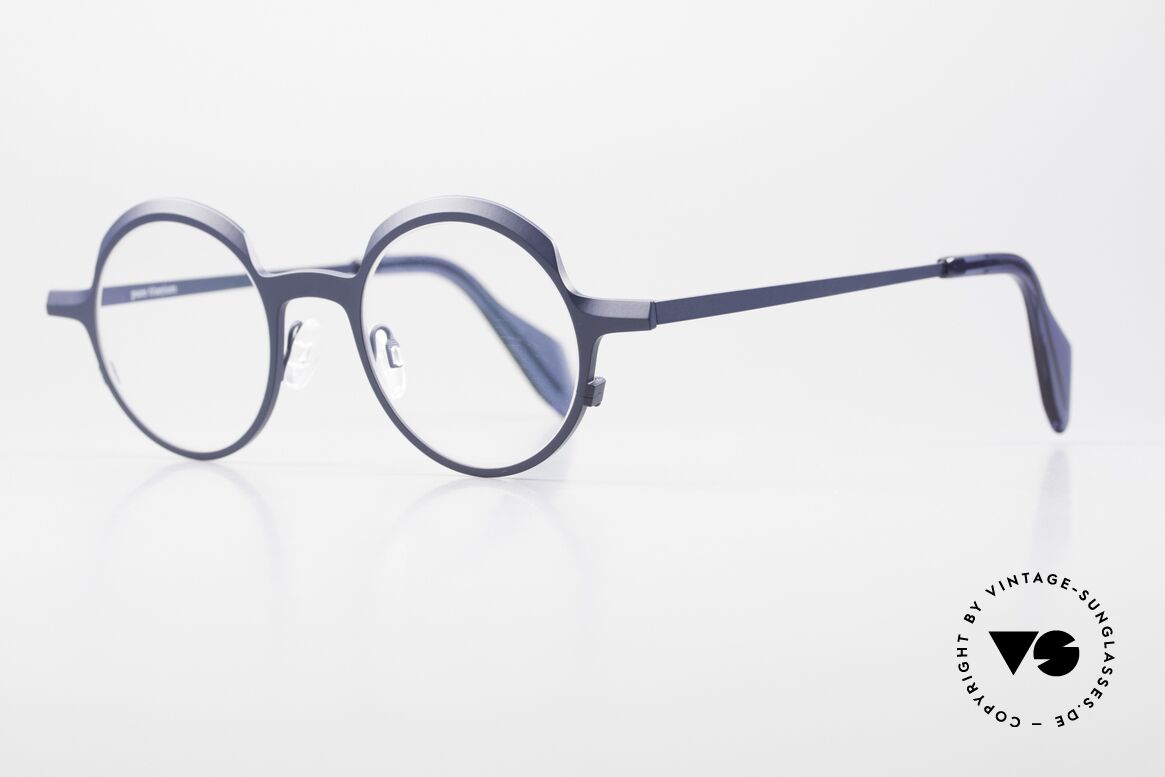 Theo Belgium Brilliant Round Glasses Titanium, top-notch quality and wearing comfort (Titanium), Made for Men and Women