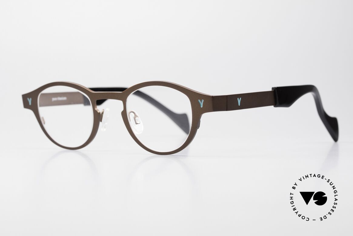 Theo Belgium Seventeen Ladies & Gents Specs Titan, avant-garde eyeglasses for ladies and gentlemen, Made for Men and Women