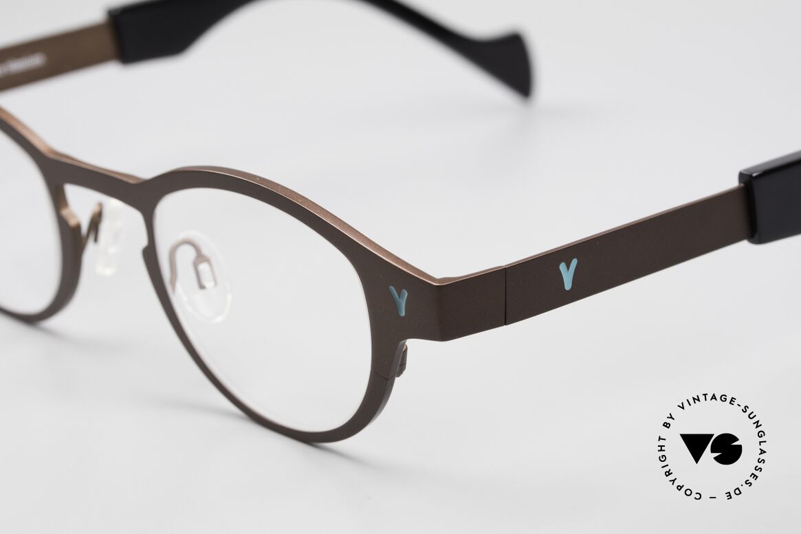 Theo Belgium Seventeen Ladies & Gents Specs Titan, PURE TITANIUM frame: top-notch craftsmanship, Made for Men and Women