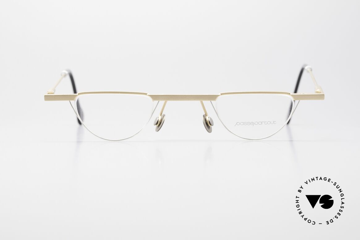 Passe Partout 09A Reading Frame Bauhaus Style, striking "architect's" eyeglasses with spring hinges, Made for Men and Women