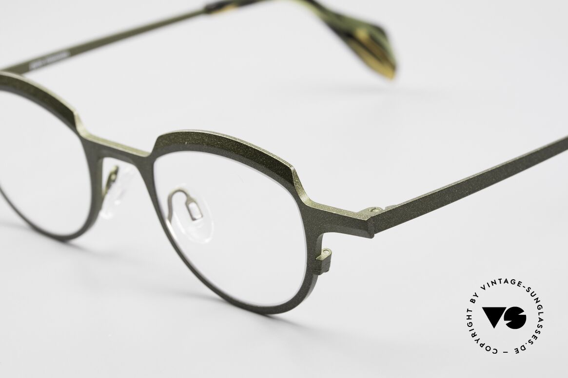 Theo Belgium Asscher Panto Titanium Glasses, unisex frame in size 41-20, color 7184 (olive-green), Made for Men and Women