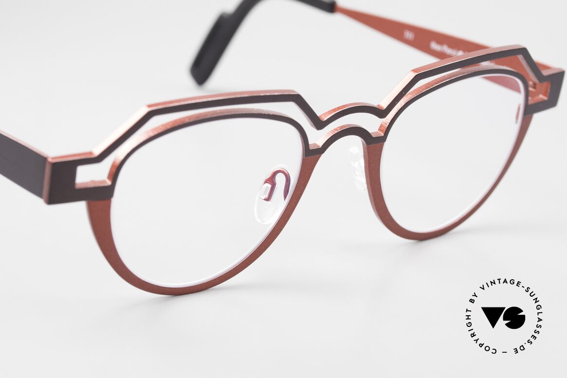 Theo Belgium Percé Designer Specs Panto Titanium, unworn (like all our rare vintage eyewear by THEO), Made for Men and Women