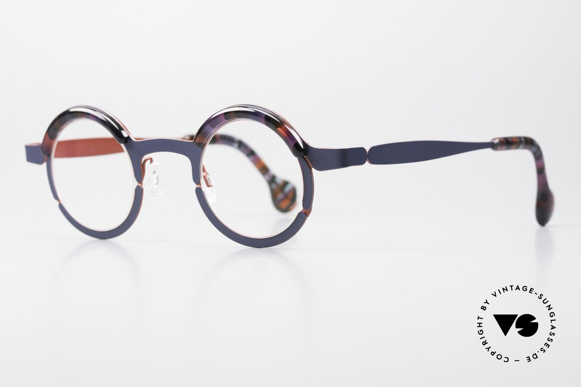 Theo Belgium Tag Round Glasses Women And Men, striking designer frame for ladies and gentlemen, Made for Men and Women